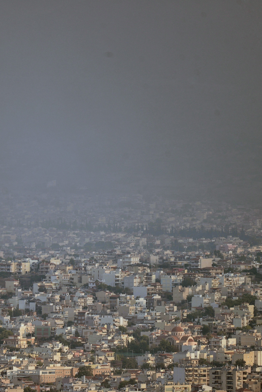 Φωτιές - Eθνικό Αστεροσκοπείο: Ως και δεκαπλάσια τα επικίνδυνα σωματίδια  - Μυρίζει καμένο η Αθήνα