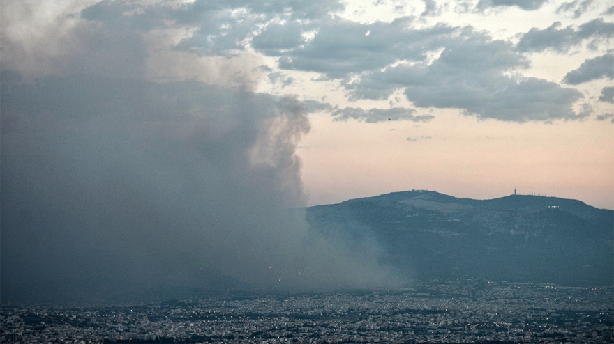 Φωτιές - Eθνικό Αστεροσκοπείο: Ως και δεκαπλάσια τα επικίνδυνα σωματίδια  - Μυρίζει καμένο η Αθήνα