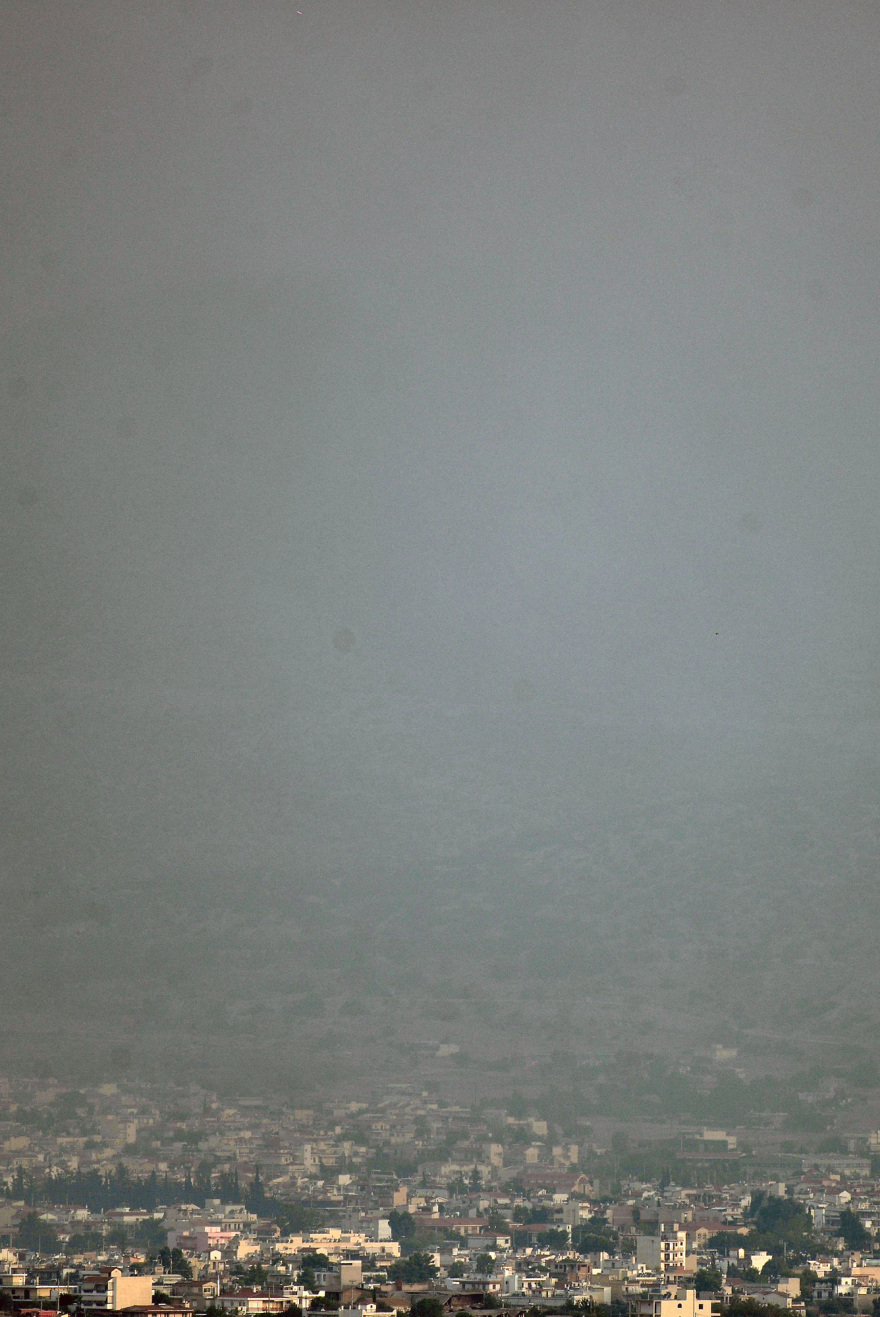 Φωτιές - Eθνικό Αστεροσκοπείο: Ως και δεκαπλάσια τα επικίνδυνα σωματίδια  - Μυρίζει καμένο η Αθήνα