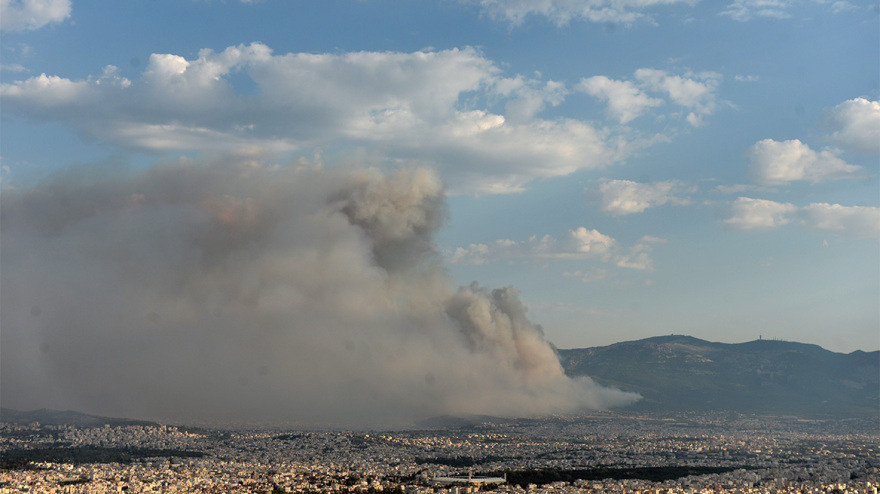 Φωτιές - Eθνικό Αστεροσκοπείο: Ως και δεκαπλάσια τα επικίνδυνα σωματίδια  - Μυρίζει καμένο η Αθήνα