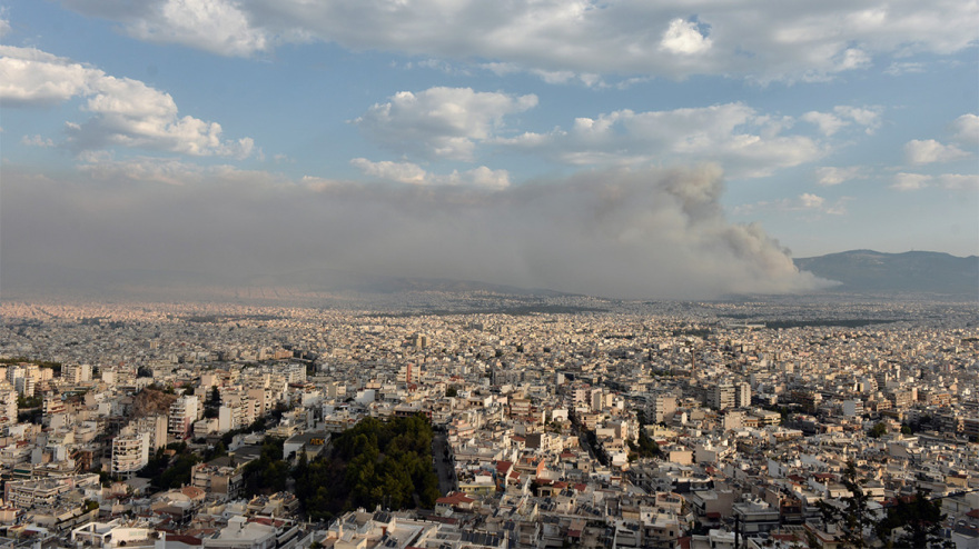 Φωτιές - Eθνικό Αστεροσκοπείο: Ως και δεκαπλάσια τα επικίνδυνα σωματίδια  - Μυρίζει καμένο η Αθήνα