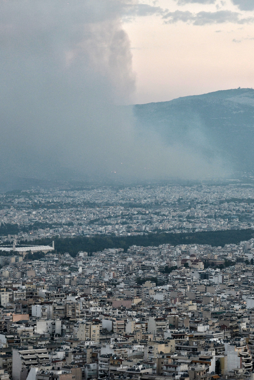 Φωτιές - Eθνικό Αστεροσκοπείο: Ως και δεκαπλάσια τα επικίνδυνα σωματίδια  - Μυρίζει καμένο η Αθήνα