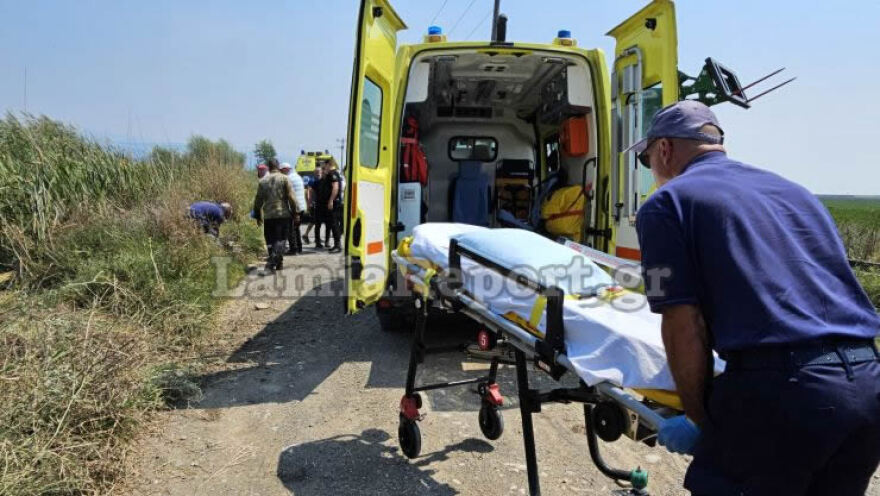Λαμία: Νεκρά δύο ξαδέρφια 18 και 19 ετών μετά από εκτροπή αγροτικού σε αρδευτικό κανάλι