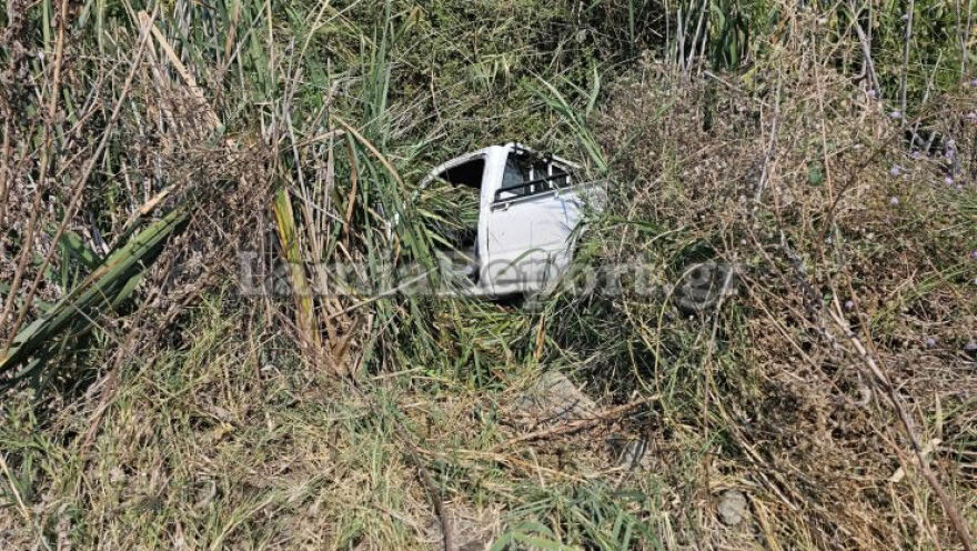 Λαμία: Νεκρά δύο ξαδέρφια 18 και 19 ετών μετά από εκτροπή αγροτικού σε αρδευτικό κανάλι