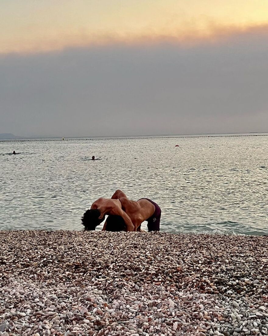 Έλενα Τοπαλίδου: Φωτογράφησε τον Νίκο Κουρή με τον γιο τους 