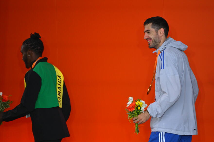 Παγκόσμιο πρωτάθλημα στίβου: Ο Μίλτος Τεντόγλου με το χρυσό μετάλλιο στο στήθος! - Δείτε βίντεο 