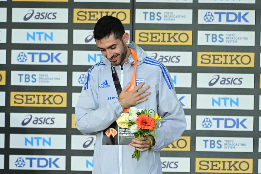 Παγκόσμιο πρωτάθλημα στίβου: Ο Μίλτος Τεντόγλου με το χρυσό μετάλλιο στο στήθος! - Δείτε βίντεο 