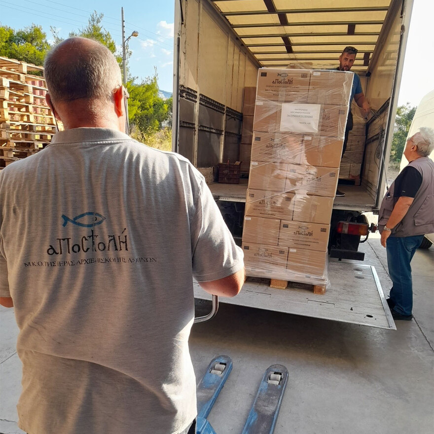 Η «Αποστολή» στα μέτωπα της φωτιάς στην Πάρνηθα και στην Θράκη