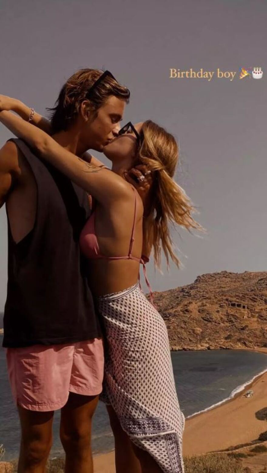 Δανάη Λιβιεράτου: Το φιλί στον σύντροφό της για τα γενέθλιά του 