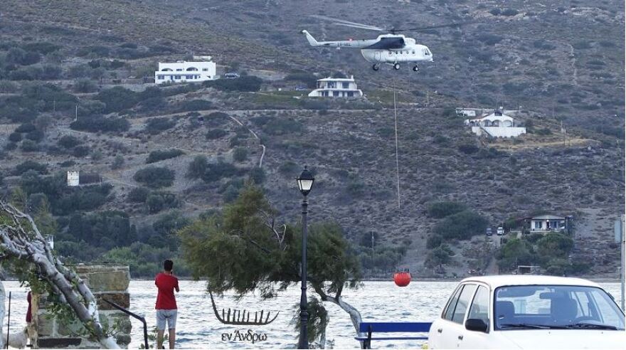 Φωτιά στην Άνδρο: Ενισχύθηκαν οι δυνάμεις - Μαίνεται το μέτωπο στο Βιτάλι