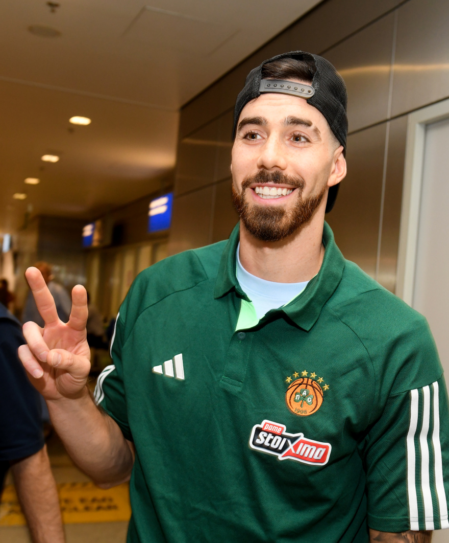  Παναθηναϊκός: Έφτασε στην Αθήνα ο Βιλντόζα - «Θα δώσω το 100% σε κάθε παιχνίδι»