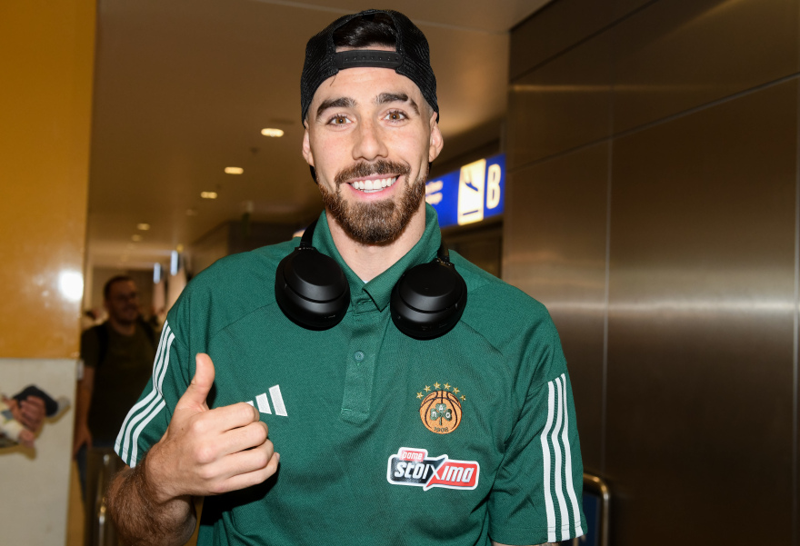  Παναθηναϊκός: Έφτασε στην Αθήνα ο Βιλντόζα - «Θα δώσω το 100% σε κάθε παιχνίδι»