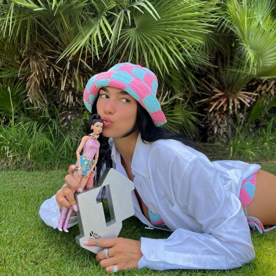 Ντούα Λίπα: Πρώτο στα charts στο Ηνωμένο Βασίλειο το «Dance the Night» της ταινίας «Barbie»