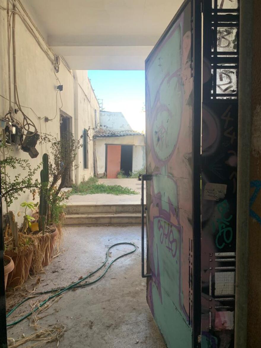 ΥΠΠΟ: Αποκαθίσταται η οικία του Κωστή Παλαμά στην Πλάκα - Δείτε φωτογραφίες