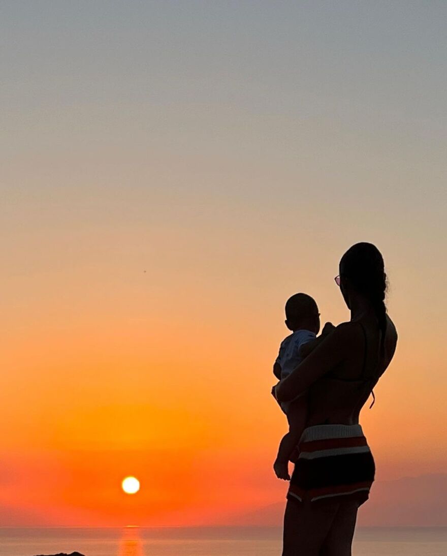 Ελένη Φουρέιρα: Η φωτογραφία με τον γιο της - «Στο αγαπημένο μου μέρος μαζί με τον αγαπημένο μου»