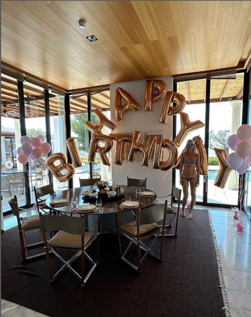 Κλόντια Σίφερ: Στην Ελλάδα γιόρτασε τα γενέθλιά της