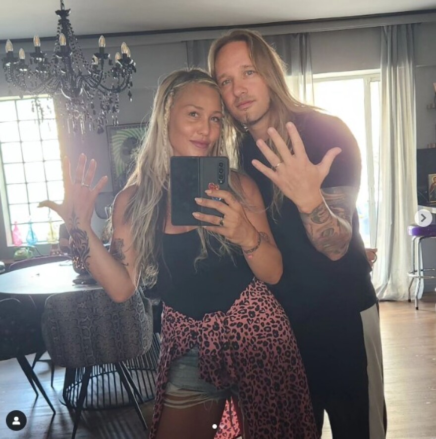 Πηνελόπη Αναστασοπούλου - Φώτης Μπερνάντο: Γιόρτασαν την επέτειό τους 