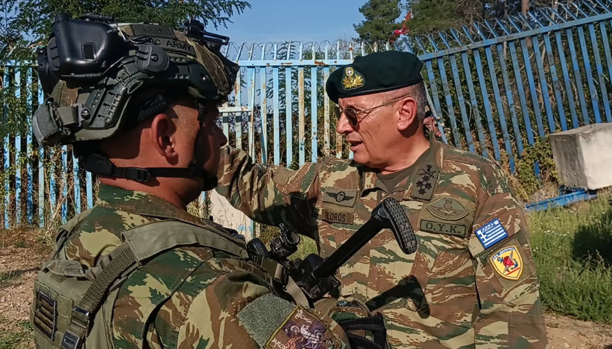 Επίσκεψη Φλώρου στον Έβρο για πυρκαγιές και μεταναστευτικό - Σε επιφυλακή το Δ' Σώμα Στρατού