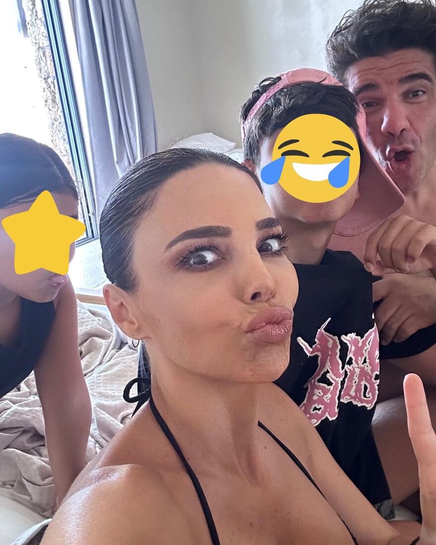 Νίκος Κουρκούλης: Οι ευχές της Κέλλυς Κελεκίδου για τα γενέθλιά του και η selfie με τα παιδιά τους