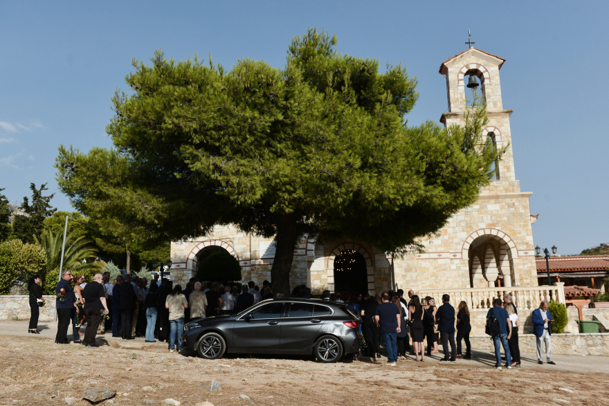 Παύλος Δημητριάδης: Συγγενείς και φίλοι είπαν το τελευταίο «αντίο» - Δείτε φωτογραφίες