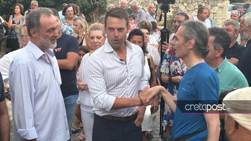 Στέφανος Κασσελάκης: Στους Τάφους των Βενιζέλων η προεκλογική πρεμιέρα  - «Είμαι κουζουλός που αφήνω την Αμερική για να έρθω στην πατρίδα μου»