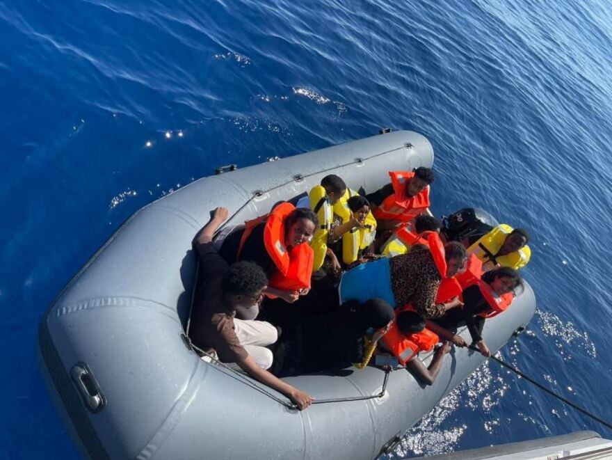 Σάμος: 76 μετανάστες περισυνέλεξε το Λιμενικό σε τρεις διαφορετικές επιχειρήσεις - Δείτε βίντεο και φωτογραφίες