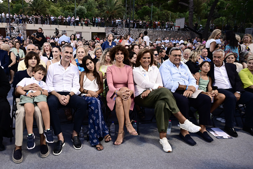 Ο Μπακογιάννης παρουσίασε τον συνδυασμό του: «Η ομάδα μας είναι δυναμική, αποφασισμένη και υπερκομματική»