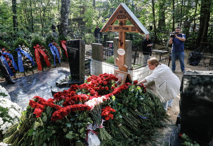 Πριγκόζιν: Με λουλούδια και ποίηση αποχαιρετούν τον «ατρόμητο πολεμιστή» - Δείτε φωτογραφίες