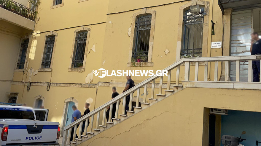 Προθεσμία για αύριο πήρε ο αστυνομικός που εκβίαζε επιχειρηματίες στην Κρήτη– Παραμένει στον ανακριτή ο γιος του