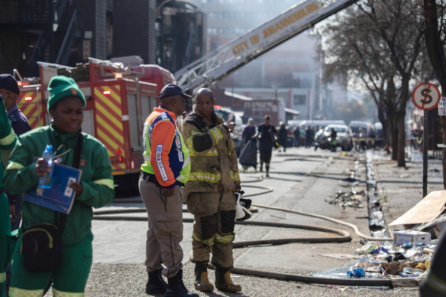Γιοχάνεσμπουργκ: Τουλάχιστον 74 νεκροί από τη φωτιά σε κτήριο - Ανάμεσά τους και 12 παιδιά