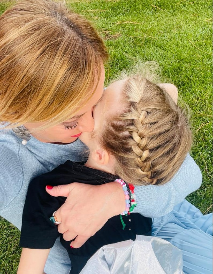 Αντρέα Τζιαμπρούνο: Ποιος είναι ο αριστερός σύντροφος της ακροδεξιάς Μελόνι που προκάλεσε σάλο με τις δηλώσεις του για τον βιασμό