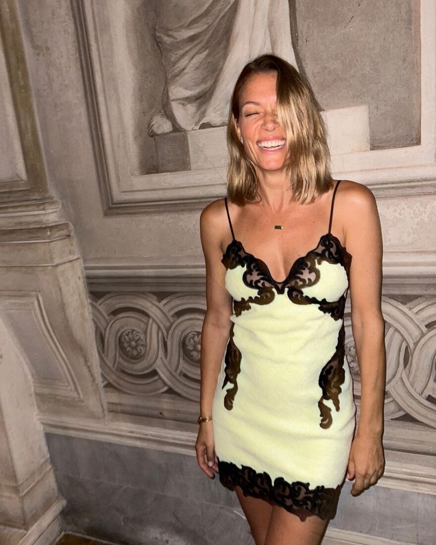 Βίκυ Καγιά: Φωτογραφίες από την εμφάνισή της στο Φεστιβάλ Κινηματογράφου Βενετίας