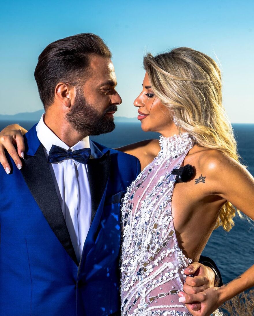 Ηλίας Βρεττός - Αναστασία Δεληγιάννη: Πρώτη επέτειος για το ζευγάρι - Οι αδημοσίευτες φωτογραφίες από τον γάμο τους