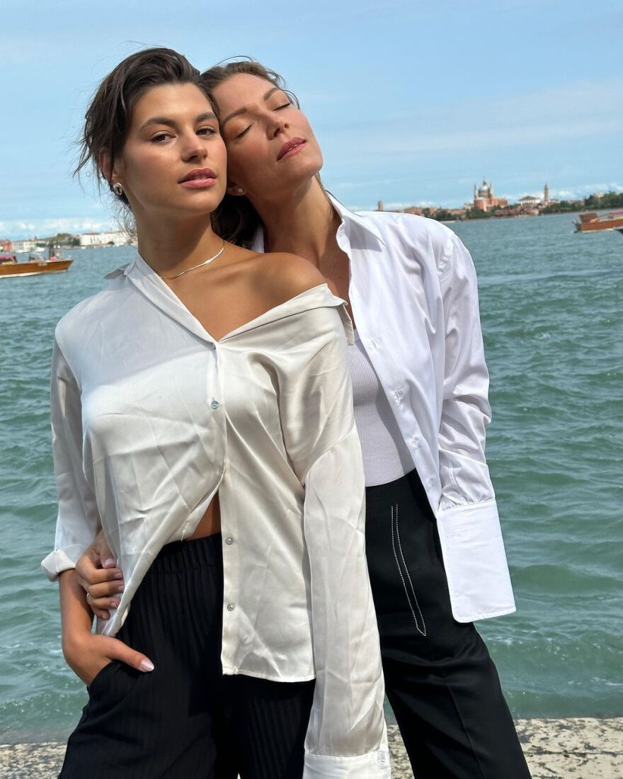 Βίκυ Καγιά: Φωτογραφίες από την εμφάνισή της στο Φεστιβάλ Κινηματογράφου Βενετίας