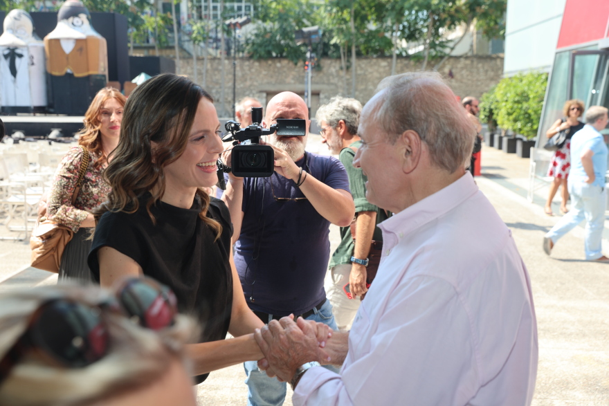 Συνέδριο ΣΥΡΙΖΑ: Χαμόγελα και σέλφι στις ομιλίες των «5», απών ο Τσίπρας