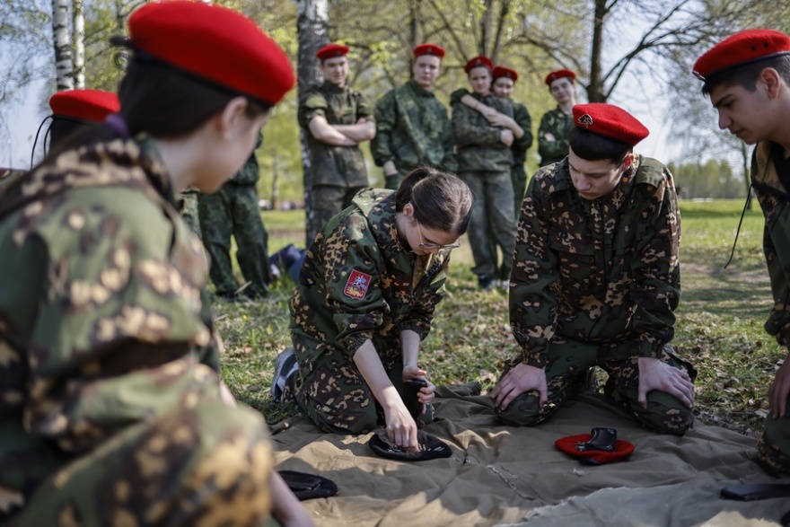 Πόλεμος στην Ουκρανία: Ετοιμάζεται ο Πούτιν να επιστρατεύσει 17χρονα στο μέτωπο;
