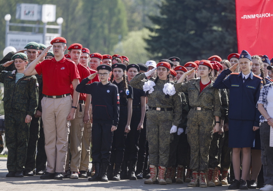 Πόλεμος στην Ουκρανία: Ετοιμάζεται ο Πούτιν να επιστρατεύσει 17χρονα στο μέτωπο;