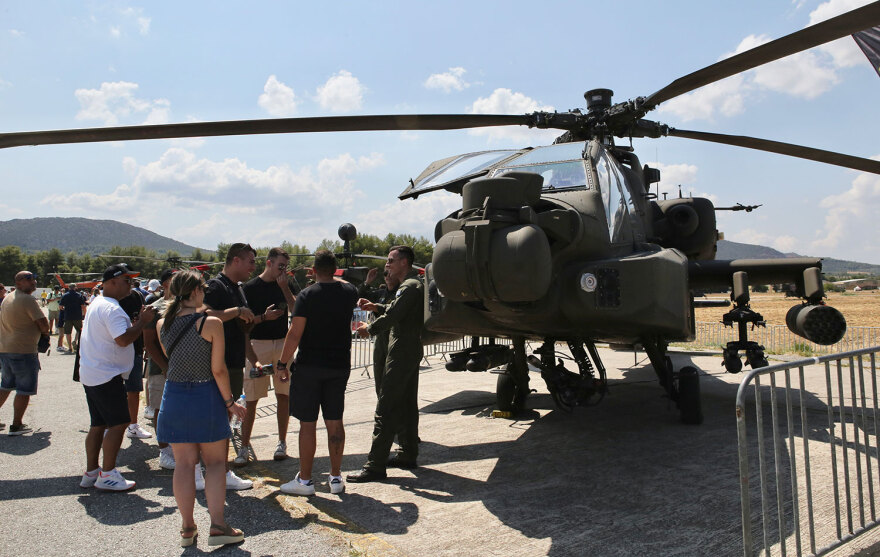 Athens Flying Week: Μοναδικό υπερθέαμα για 11η χρονιά στην Τανάγρα - Δείτε βίντεο και φωτογραφίες