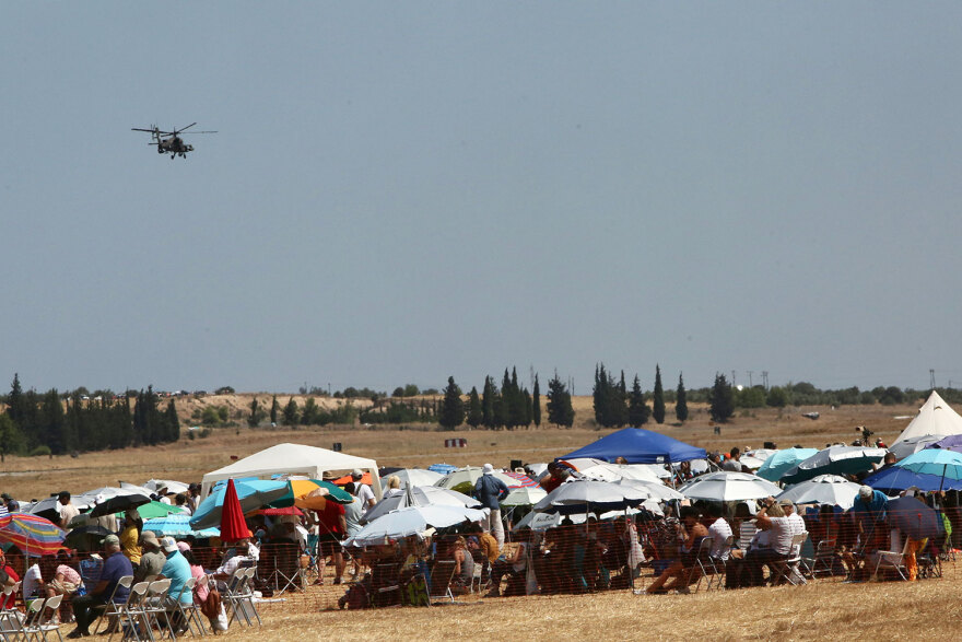 Athens Flying Week: Μοναδικό υπερθέαμα για 11η χρονιά στην Τανάγρα - Δείτε βίντεο και φωτογραφίες