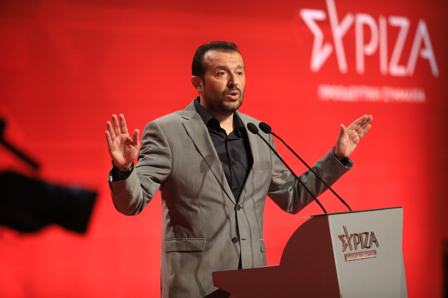 Συνέδριο ΣΥΡΙΖΑ: Χαμόγελα και σέλφι στις ομιλίες των «5», απών ο Τσίπρας