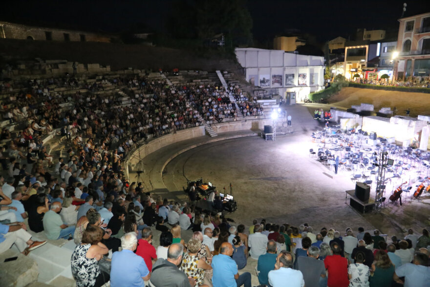 Λάρισα: Το Αρχαίο Θέατρο υποδέχθηκε το κοινό μετά από 22 και πλέον αιώνες - Δείτε φωτογραφίες