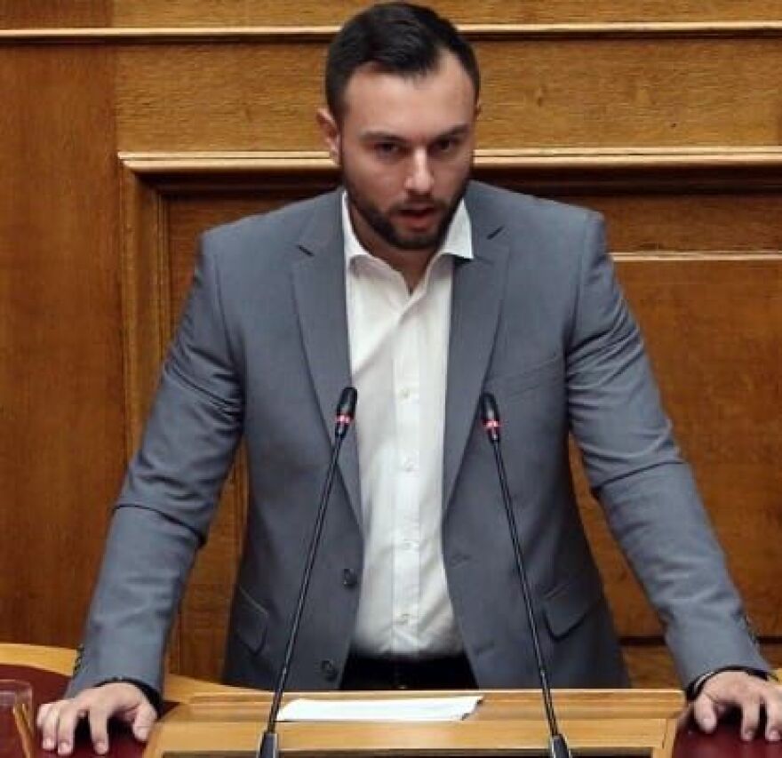 Σπαρτιάτες: Ανεξαρτητοποιήθηκε ο βουλευτής Φλώρος - Η επιστολή στον πρόεδρο της Βουλής
