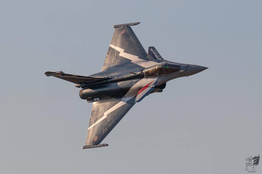 11η Athens Flying Week: Εντυπωσίασαν τα αμερικανικά F-35, τα γαλλικά Rafale και τα ελληνικά F-16 - Βίντεο και φωτογραφίες