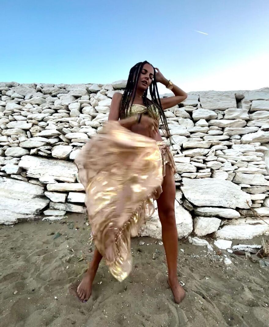 Μαρία Σολωμού: Συνεχίζει τις διακοπές της - Οι φωτογραφίες από την Κύθνο