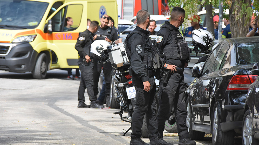 Νέος Κόσμος: Έληξε το θρίλερ με τον άνδρα που ταμπουρώθηκε στο σπίτι του