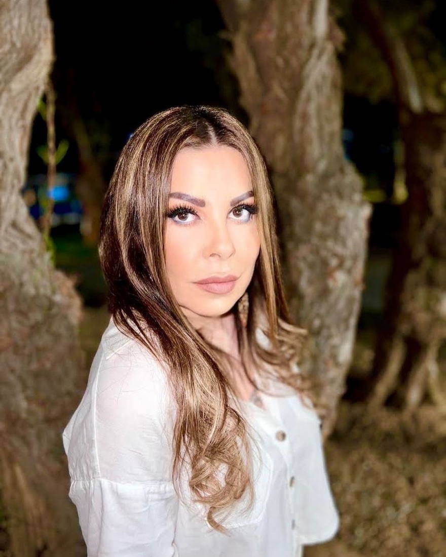  Άντζελα Δημητρίου: Στα καλύτερά της η τραγουδίστρια - Δείτε τη να χορεύει