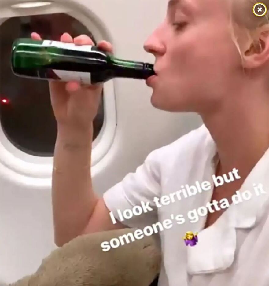 Τζο Τζόνας: «Ήταν δυστυχισμένος στον γάμο του με τη Σόφι», λέει πηγή - Τα πάρτι της Τέρνερ έπαιξαν ρόλο στο διαζύγιo