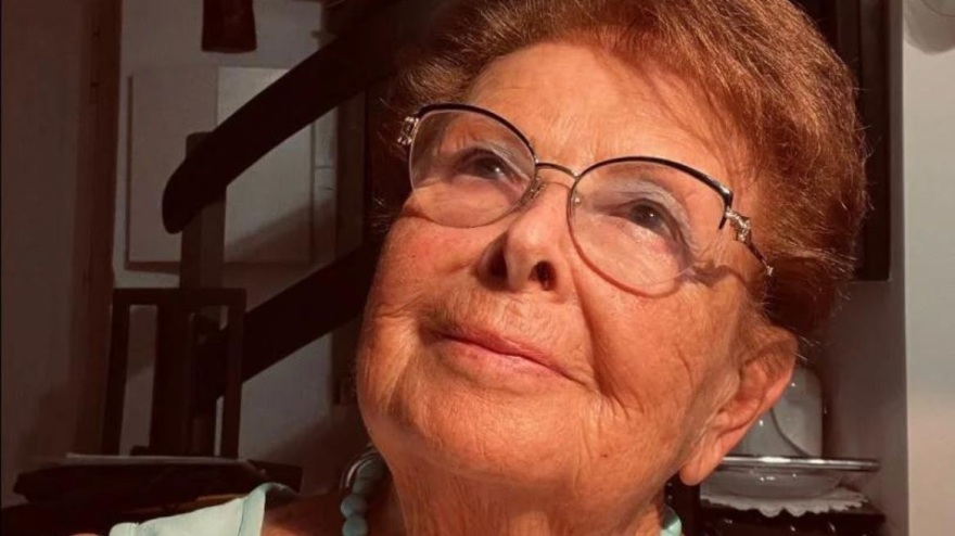 Στο νοσοκομείο η Βέφα Αλεξιάδου - Ανέβασε φωτογραφία 