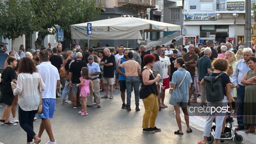 Ηράκλειο: Με καθυστέρηση περίπου έξι ωρών απέπλευσε το Blue Horizon λόγω διαμαρτυρίας για το θάνατο του 36χρονου