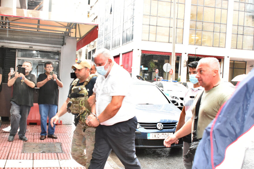 Δολοφονία στο Blue Horizon: «Γιατί τον πνίξατε ρε;», φώναζαν στα δικαστήρια στους τέσσερις κατηγορούμενους